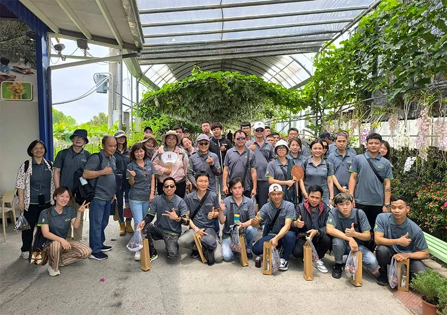 共識營大成功 同仁們在鹿港老宅前大合照