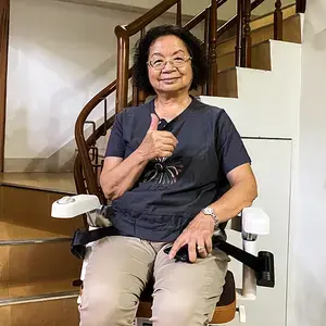 膝蓋退化上下樓不便？ 林媽媽透天厝樓梯升降椅案例